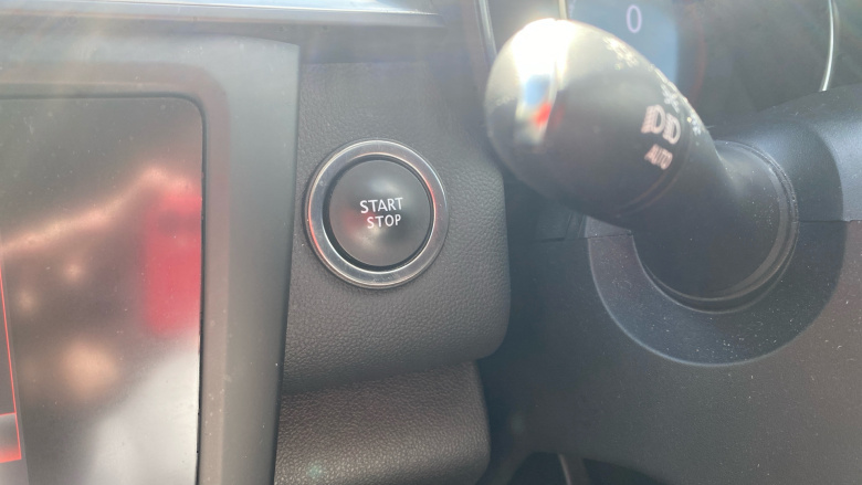 Renault Kadjar 1.3 TCE Iconic 5dr EDC Petrol Hatchback